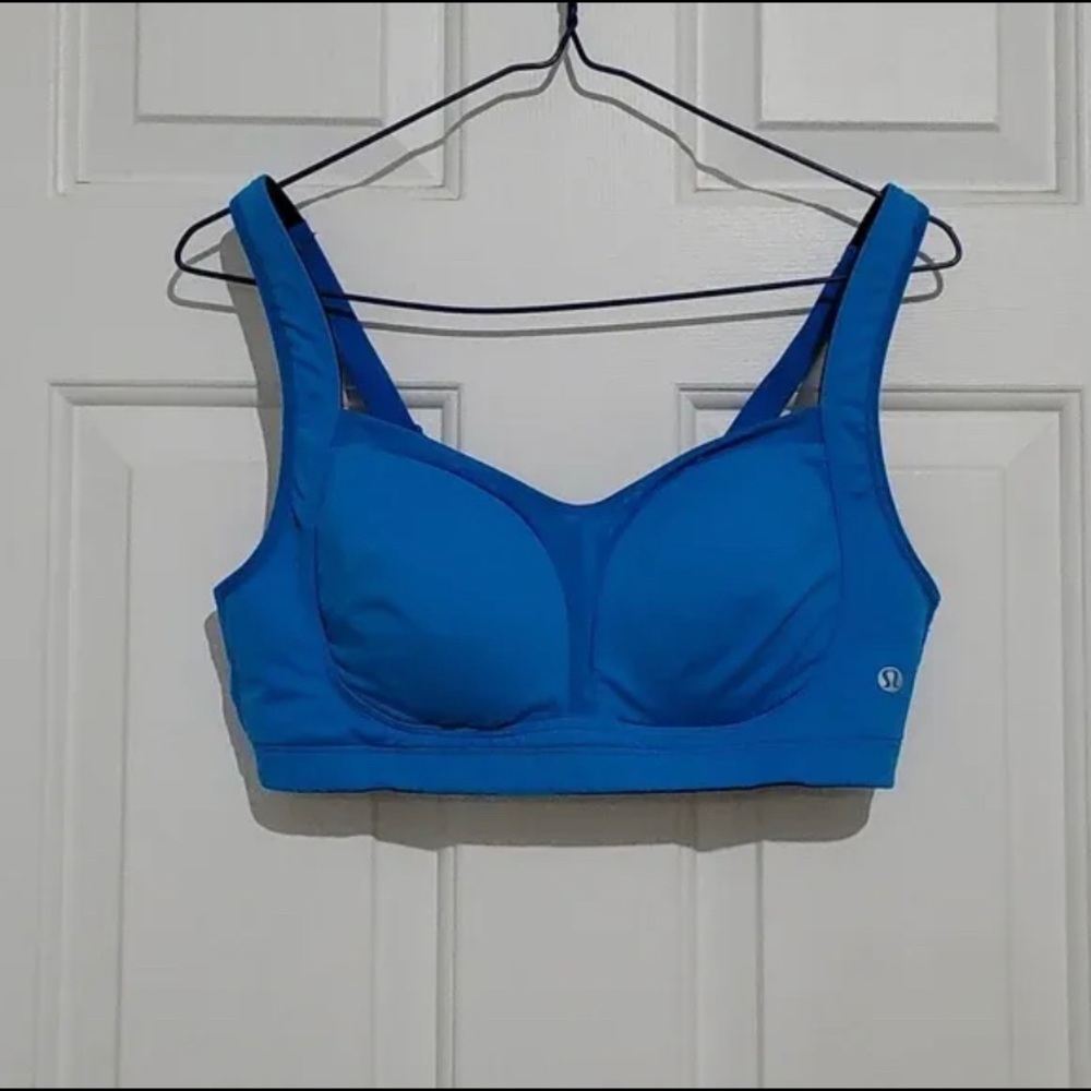Lululemon Tata tamer 38C